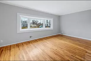 196 Westbury Blvd, Hempstead, NY 11550 - Photo 2
