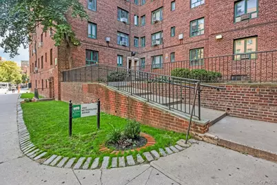 1560 Metropolitan Avenue #5B, Bronx, NY 10462 - Photo 2