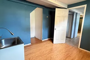 1720 Montague Ave, Merrick, NY 11566 - Photo 16
