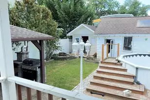 1720 Montague Ave, Merrick, NY 11566 - Photo 20