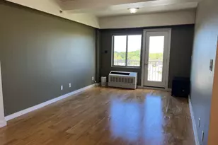 143-20 Hoover Ave, Briarwood, NY 11435 - Photo 6