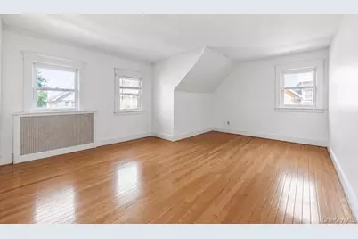 21 Mount Joy Place, New Rochelle, NY 10801 - Photo 18