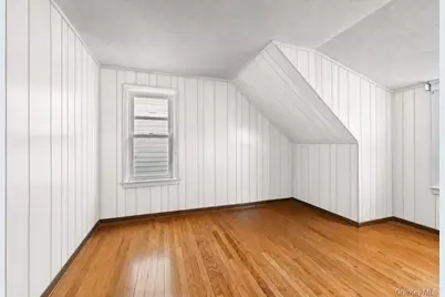 21 Mount Joy Place, New Rochelle, NY 10801 - Photo 16