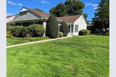 19 Hearthside, Mount Sinai, NY 11766 - Photo 2