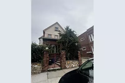 70-14 69 Street, Glendale, NY 11385 - Photo 4
