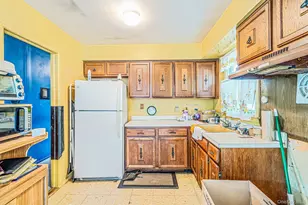 115 Huntington Crossway, Bridgehampton, NY 11932 - Photo 10