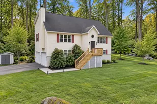 27 Cannon Rd, Carmel, NY 10512 - Photo 2