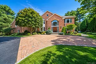 19 Cobblestone Ct, Centerport, NY 11721 - Photo 2