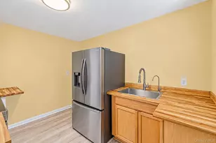 83 Pinetree Dr, Shirley, NY 11967 - Photo 32