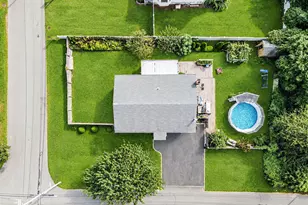 83 Pinetree Dr, Shirley, NY 11967 - Photo 10