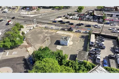 484 Remsen Avenue, Brooklyn, NY 11236 - Photo 1