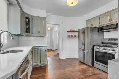 42 Nassau Avenue, Glen Cove, NY 11542 - Photo 18