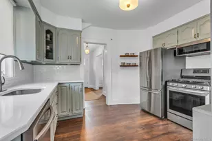 42 Nassau Ave, Glen Cove, NY 11542 - Photo 18