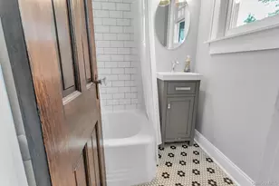 42 Nassau Ave, Glen Cove, NY 11542 - Photo 20