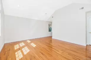 18 Via Trenta Ct, Yonkers, NY 10710 - Photo 14
