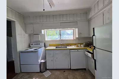291 Concord Avenue, Oceanside, NY 11572 - Photo 10