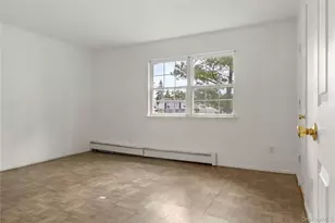 1056 Arthur St, Uniondale, NY 11553 - Photo 10
