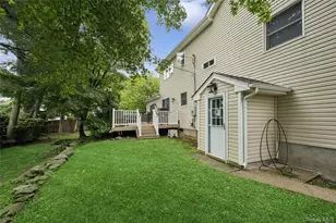 21 Edgewood, Plainview, NY 11803 - Photo 36