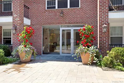 200 Carney Street #202, Glen Cove, NY 11542 - Photo 22
