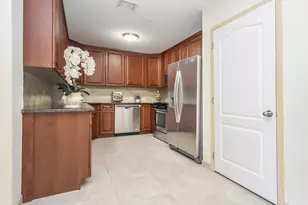 200 Carney St, Glen Cove, NY 11542 - Photo 4
