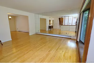 12 Charlotte Place, Hartsdale, NY 10530 - Photo 14