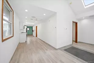 72 Poplar Ave, Bronx, NY 10465 - Photo 8