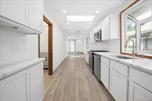 72 Poplar Ave, Bronx, NY 10465 - Photo 16