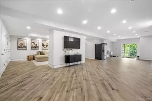 37 Deforest Dr, Cortlandt Manor, NY 10567 - Photo 40