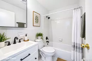 1 Hemlock Dr, Bay Shore, NY 11706 - Photo 20