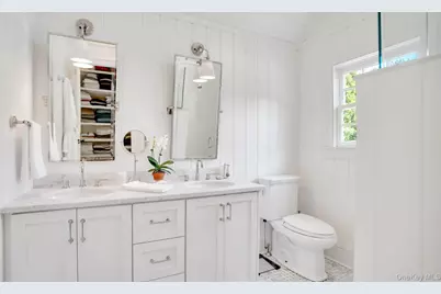 329 Georgica Road, East Hampton, NY 11937 - Photo 32