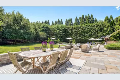 329 Georgica Road, East Hampton, NY 11937 - Photo 10