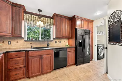 75 Bayview Drive, Oakdale, NY 11769 - Photo 6