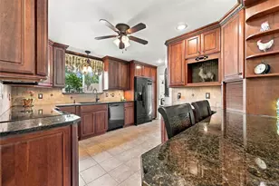75 Bayview Dr, Oakdale, NY 11769 - Photo 4