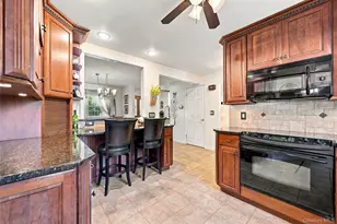 75 Bayview Dr, Oakdale, NY 11769 - Photo 8