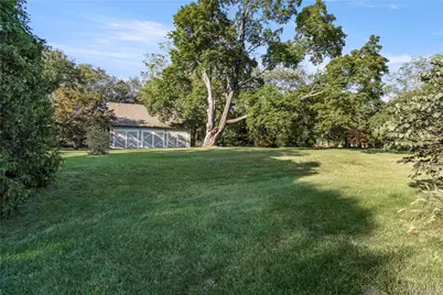 953 Ripley Lane, Oyster Bay, NY 11771 - Photo 12