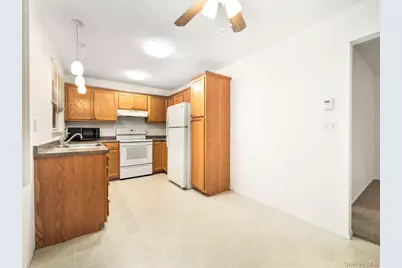 337 Sierra Vista Lane, Valley Cottage, NY 10989 - Photo 8