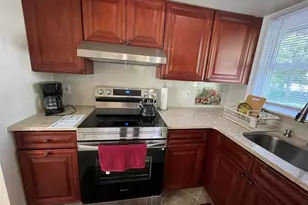 5 Denton Pl, Farmingdale, NY 11735 - Photo 6