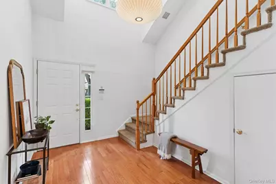 147 Pond View Drive, Port Washington, NY 11050 - Photo 6