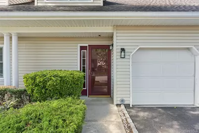 147 Pond View Drive, Port Washington, NY 11050 - Photo 4