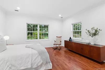 147 Pond View Drive, Port Washington, NY 11050 - Photo 18