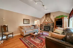1111 State Route 17A, Greenwood Lake, NY 10925 - Photo 6
