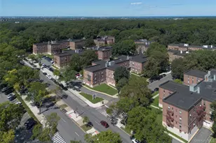 87-19 204th St, Hollis Hills, NY 11423 - Photo 2