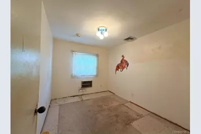 925 Northern Boulevard, Baldwin, NY 11510 - Photo 14
