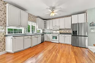 57 E Margin Rd, Ridge, NY 11961 - Photo 8