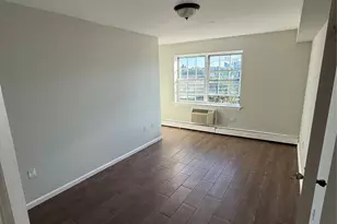 8-03 Astoria Blvd, Astoria, NY 11102 - Photo 8