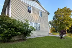 8 Acorn Dr, Montgomery, NY 12586 - Photo 2