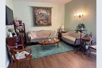 6 Daremy Circle, Medford, NY 11763 - Photo 4