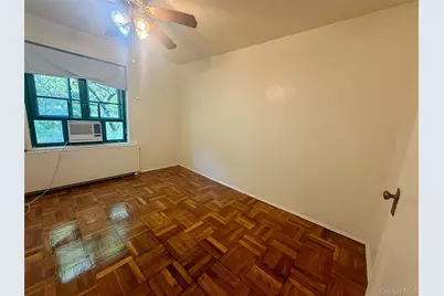 2049 McGraw Avenue #6H, Bronx, NY 10462 - Photo 10