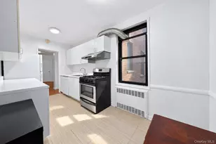 150-40 71st Ave, Flushing, NY 11367 - Photo 10