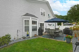 8 Lavern Dr, Middle Island, NY 11953 - Photo 28